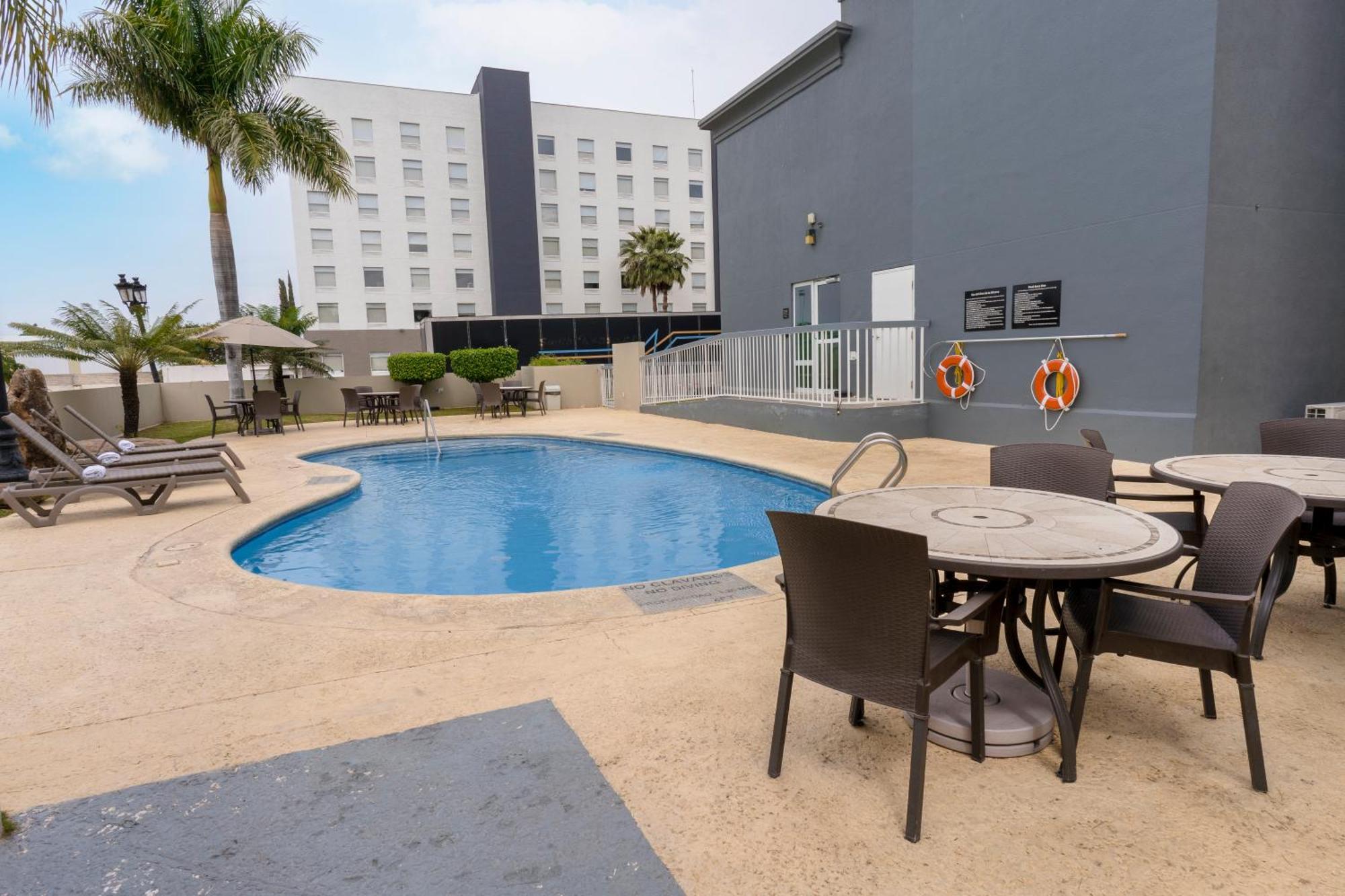 Hampton Inn By Hilton Guadalajara-Aeropuerto Las Pintas Dış mekan fotoğraf