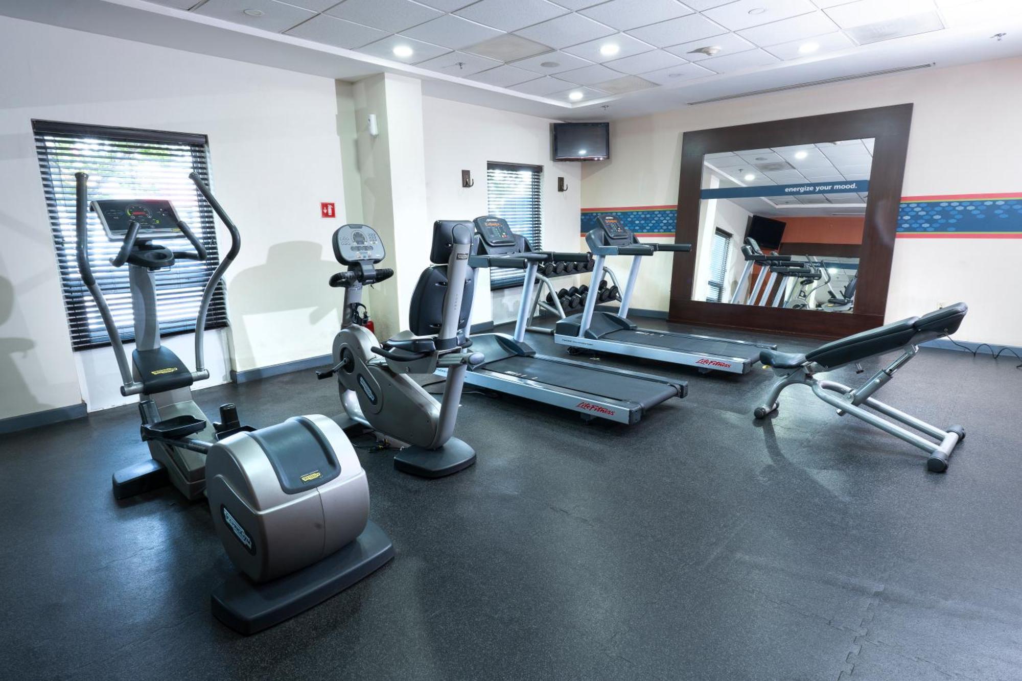 Hampton Inn By Hilton Guadalajara-Aeropuerto Las Pintas Dış mekan fotoğraf
